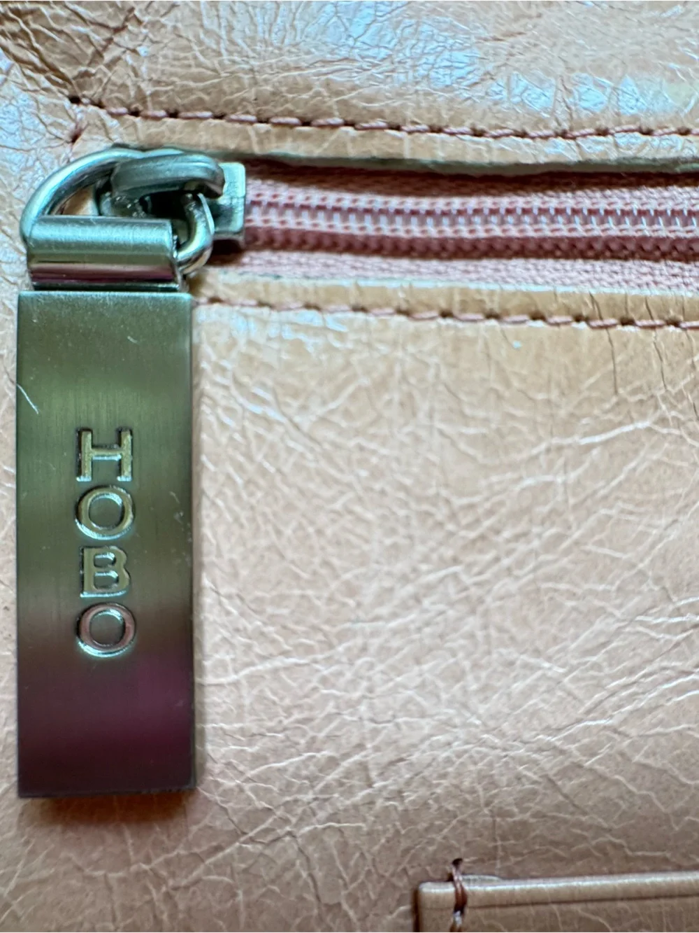 Hobo Lauren Embossed Leather Clutch Wallet light brown/peach